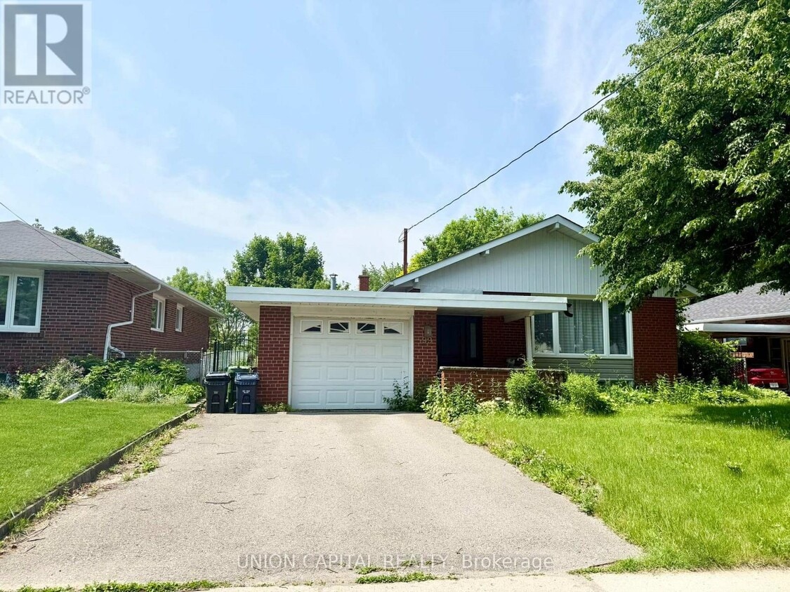 Photo principale - 99 Wyndcliff Crescent