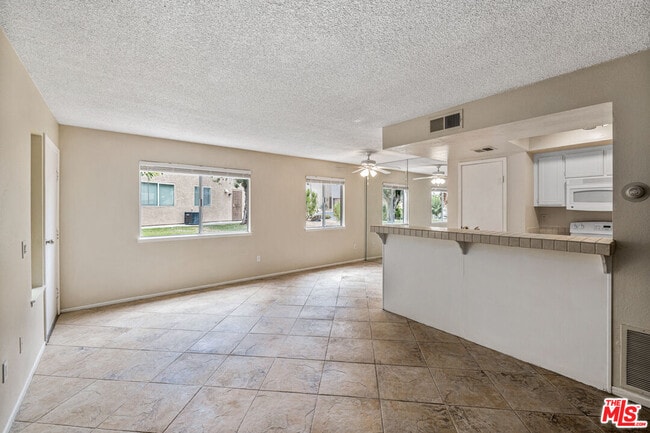 Foto del edificio - 72669 Eagle Rd