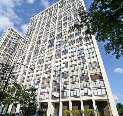 Foto del edificio - 5445 N Sheridan Rd