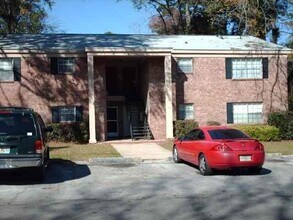Building Photo - 616 Mary Beth Ave