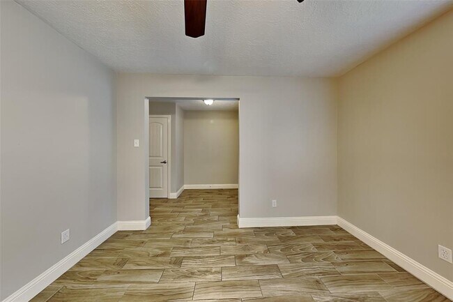 Foto del edificio - 19902 Pinefield Ct