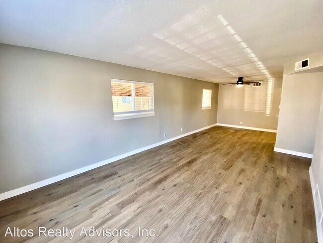 Building Photo - 3 br, 1.5 bath House - 987 Vaughn St