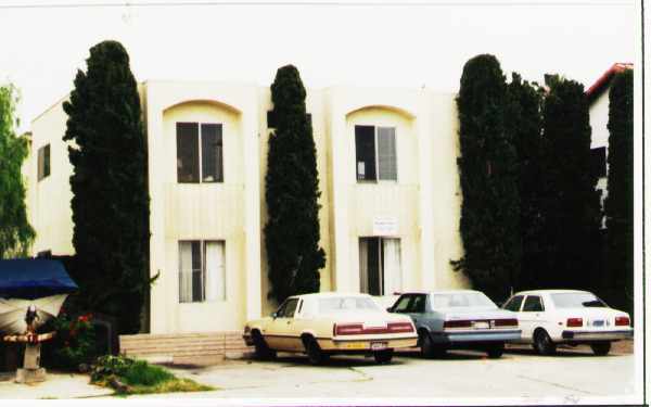 Primary Photo - 3470 Monroe Ave