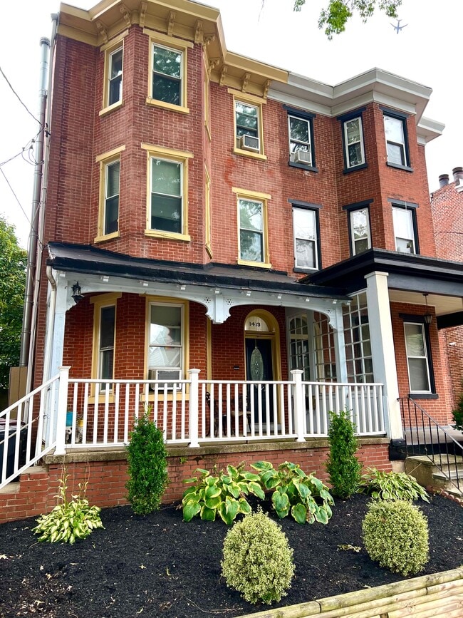 Building Photo - 1413 N Harrison St