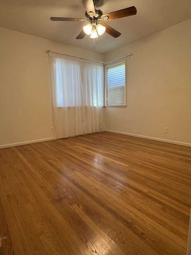 Foto del edificio - 148 W Magna Vista Ave