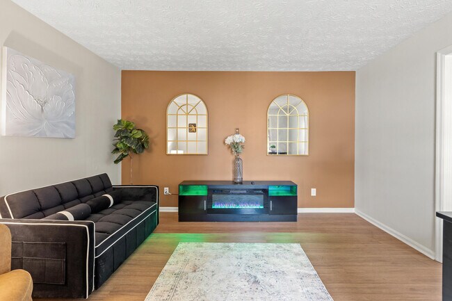 Foto del edificio - 104 Pleasantview St