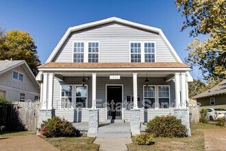 Building Photo - 1954 Manila Ave