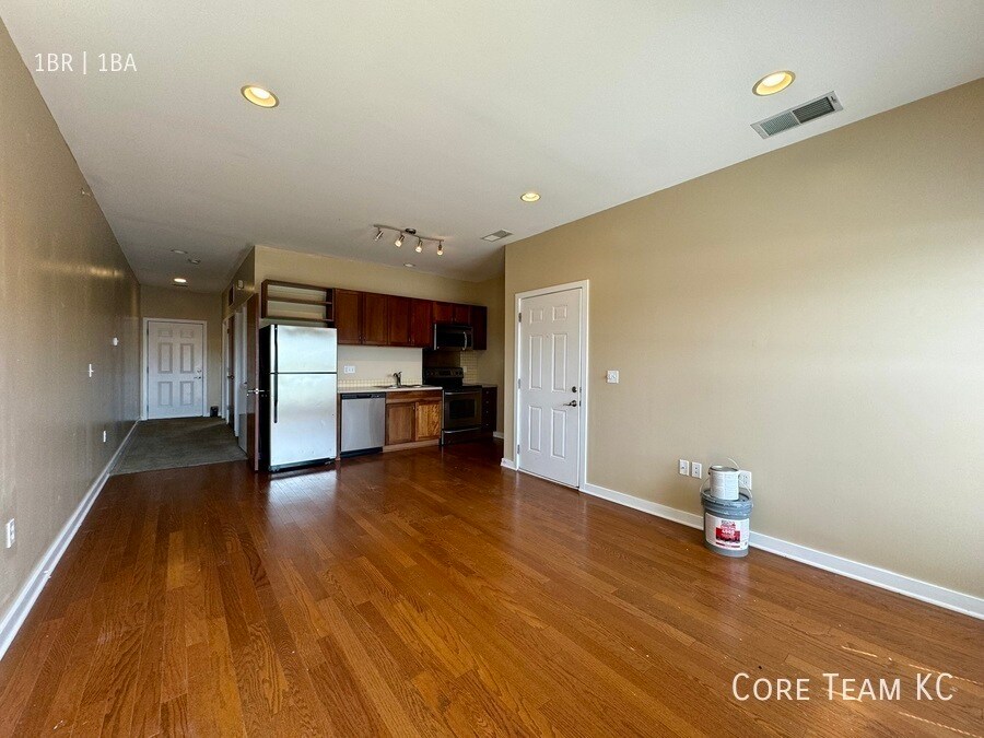 Primary Photo - 1 Bedroom in Union Hill