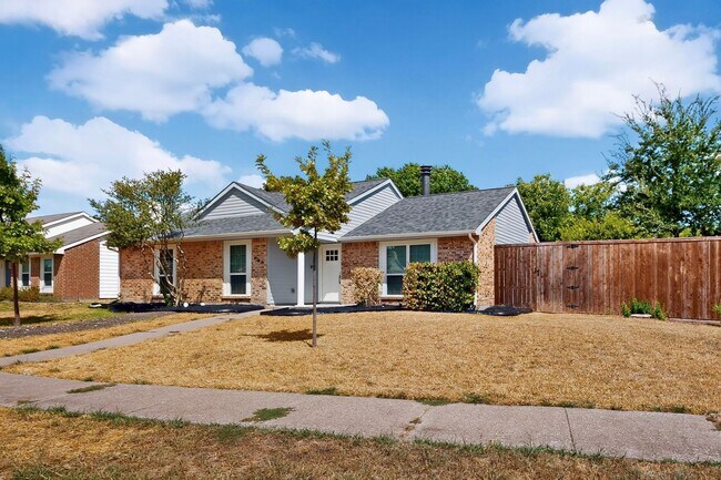 Foto del edificio - 900 Rocky Creek Ln