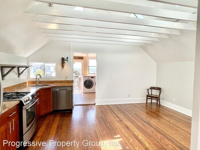 Building Photo - 2 br, 1 bath House - 589 Missouri Street