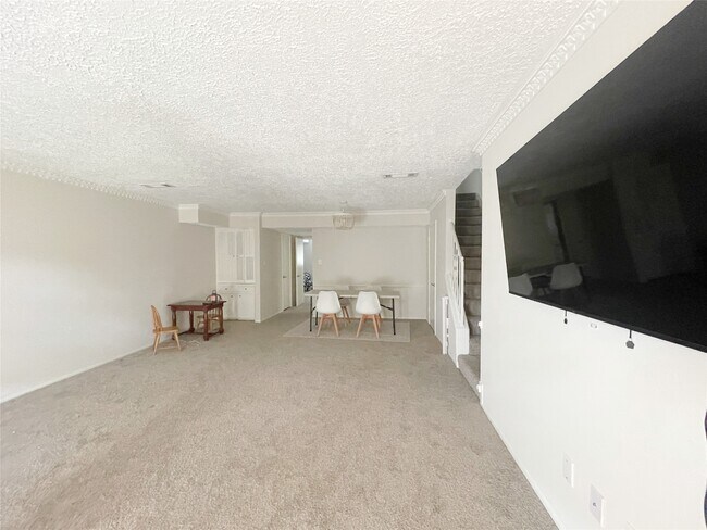 Foto del edificio - 443 N Post Oak Ln