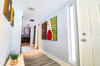 Building Photo - 4724 Post Oak Timber Dr