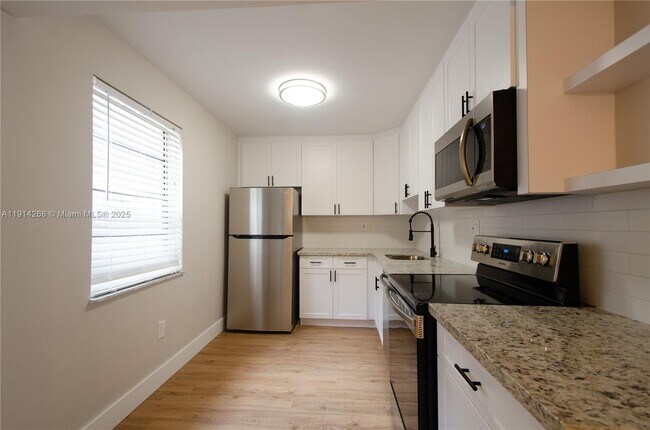 Building Photo - 8281 SW 128th St