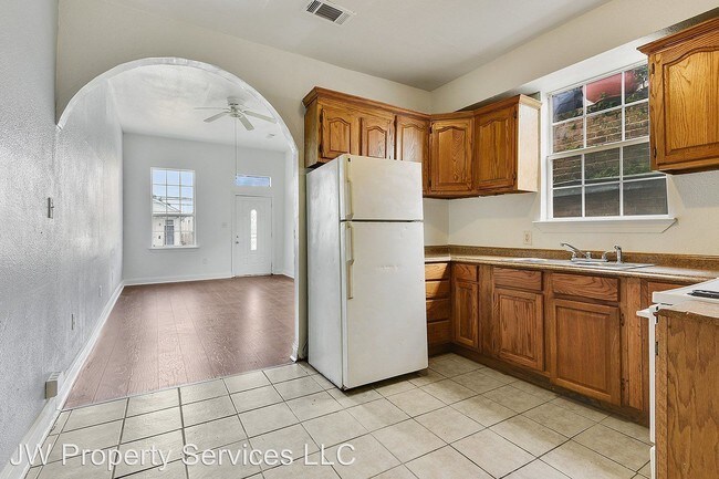 Foto del edificio - 2751 Orleans Ave
