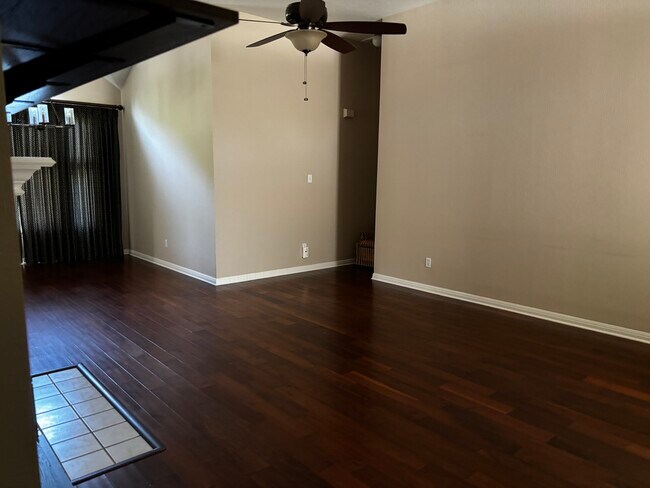 Foto del edificio - 17007 Copperhead Dr