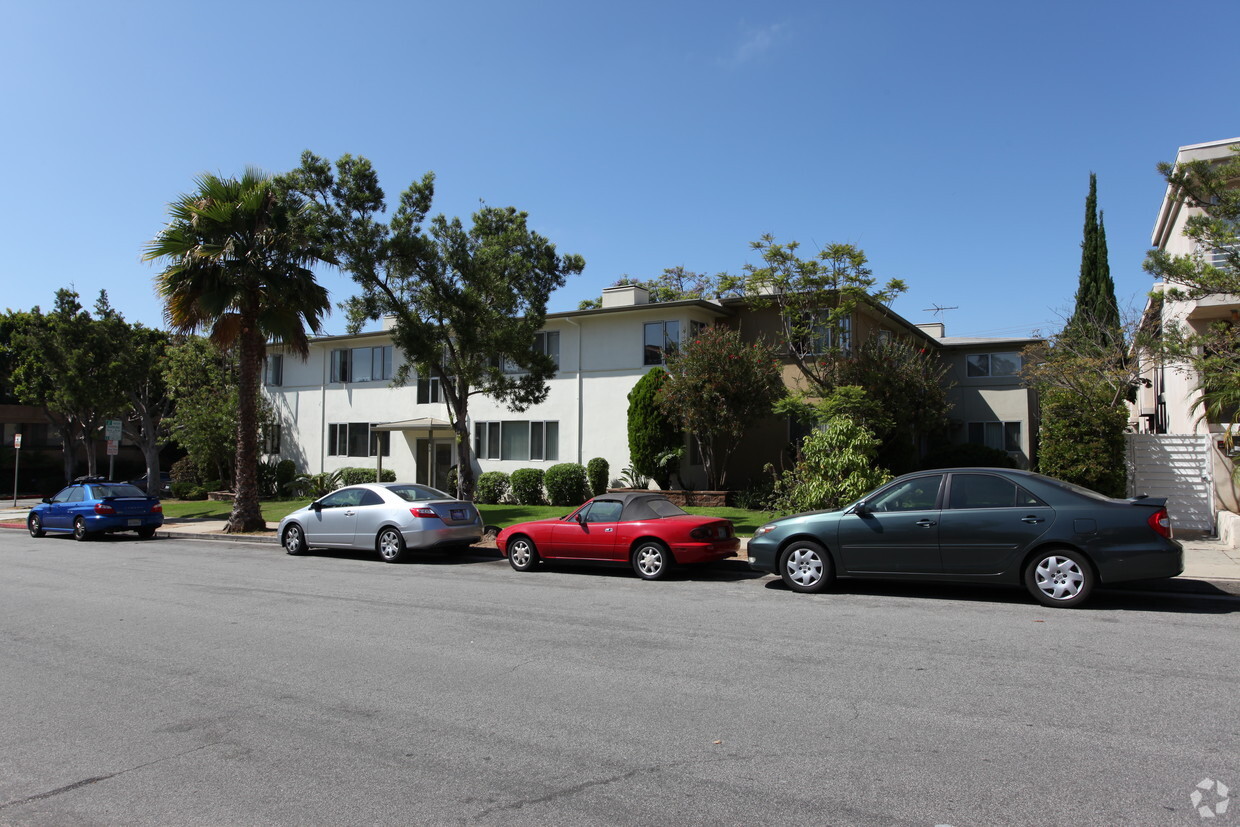 Building Photo - 1719 California Ave