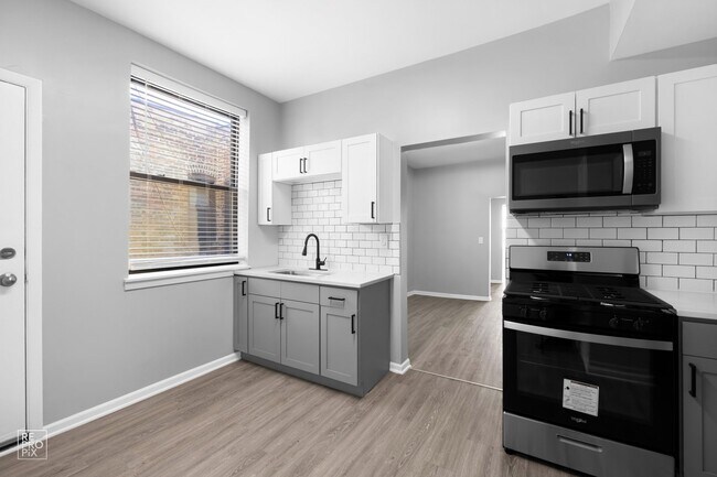 Foto del edificio - 5051 S Forrestville Ave