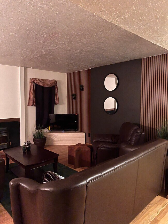 Foto del edificio - 628 Marquis Ct NE