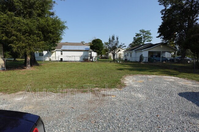 Foto del edificio - 4282 Kelson Ave