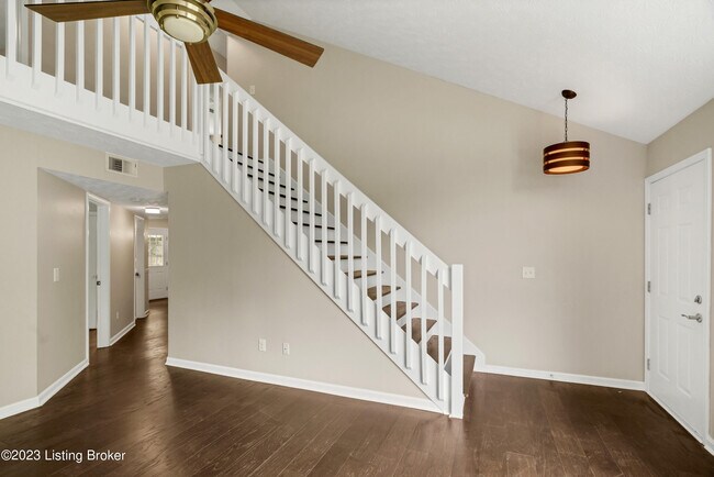 Building Photo - 7013 Brook Bend Way