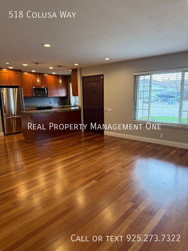 Foto del edificio - 518 Colusa Way