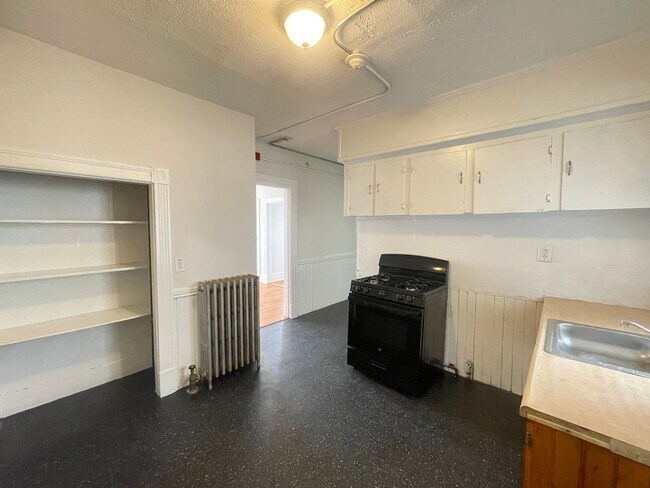 Building Photo - 459 Beech St