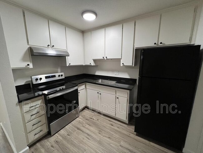 Building Photo - 2950 Lanning Ave