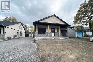 Building Photo - 13 Valley Rd