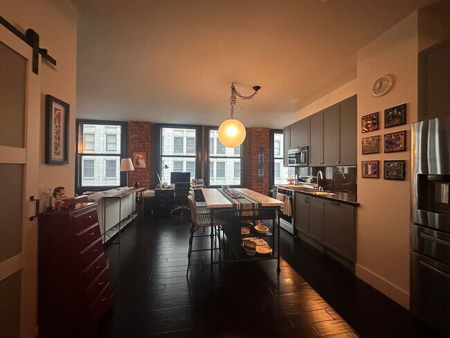 Foto del edificio - 460 S Spring St