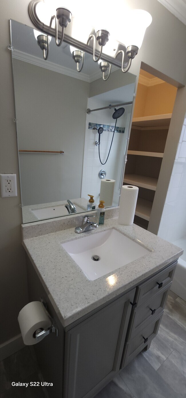 Foto del edificio - 524 Bowen St