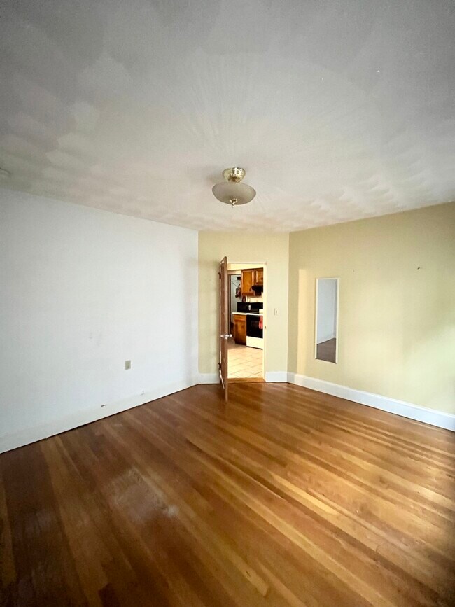 Foto del edificio - 259 Powder House Blvd
