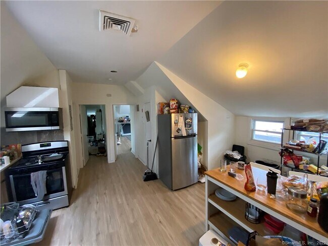 Foto del edificio - 424 Whitney Ave