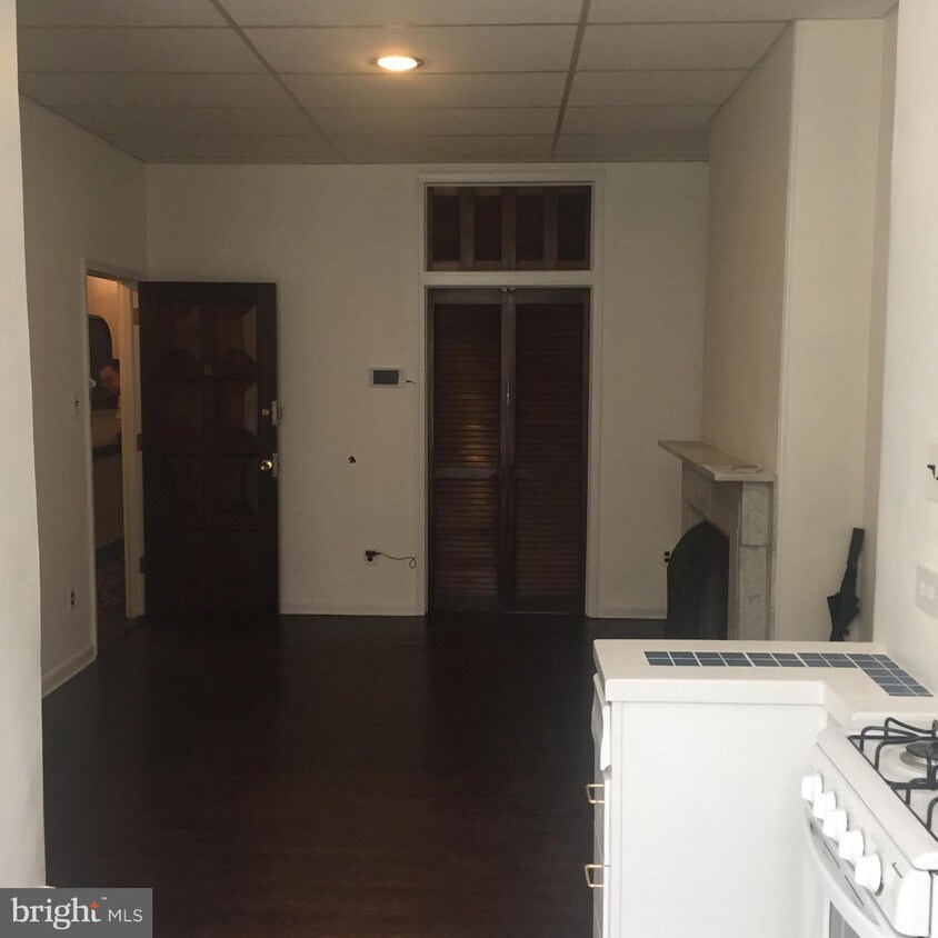 Primary Photo - 308 S 16th St