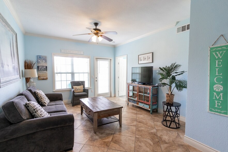 Primary Photo - 7000 Seawall Blvd