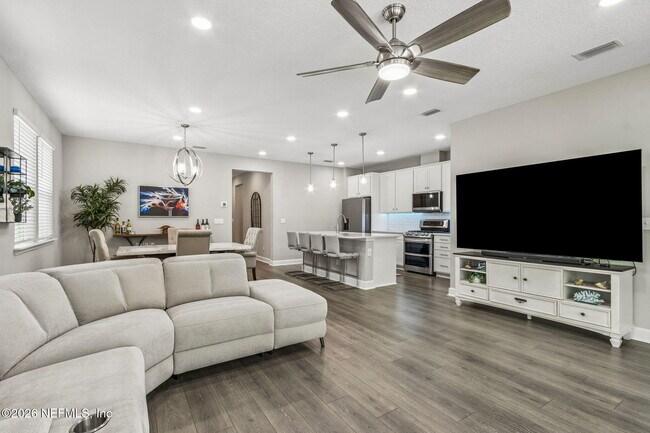 Building Photo - 75573 Blackbird Dr