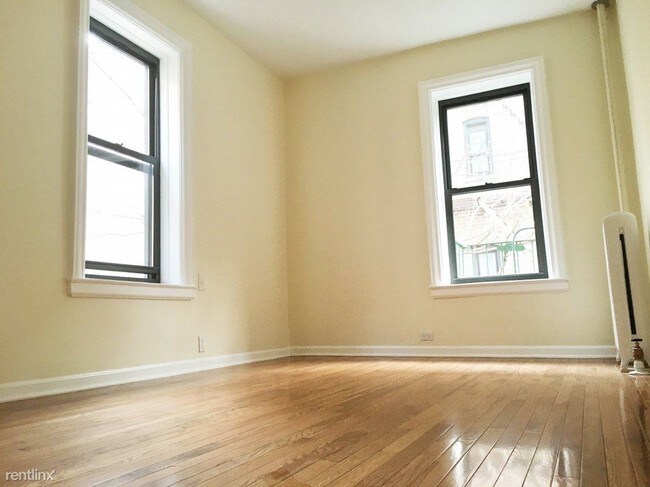 Building Photo - 89 Thayer St