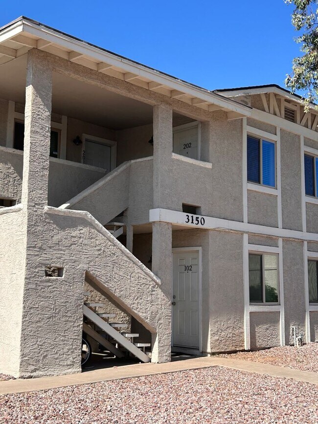 Building Photo - 3150 E Cicero St