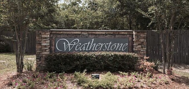Building Photo - Pensacola - Weatherstone - 4 bedroom, 2.5 ...