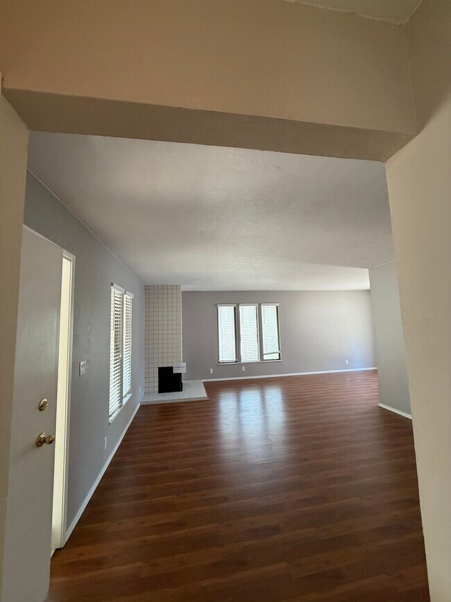 Photo - 256 Camelback Rd House