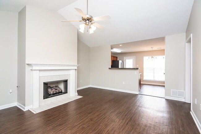 Foto del edificio - 748 Northwood West Cove