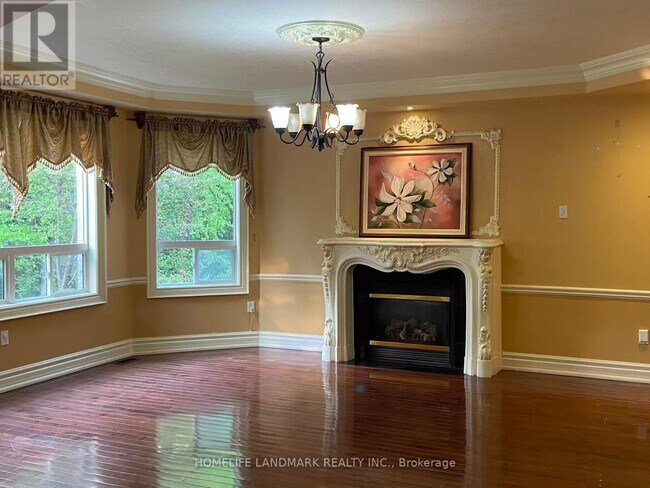 Building Photo - 28 Delphinium Ave