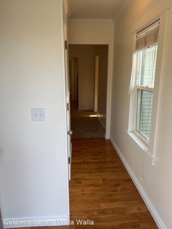 Foto del edificio - 3 br, 1 bath House - 508 E. Cherry