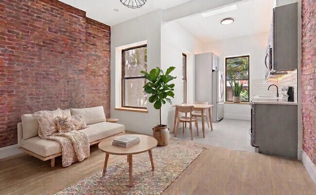 Foto del edificio - 443 Jefferson Ave