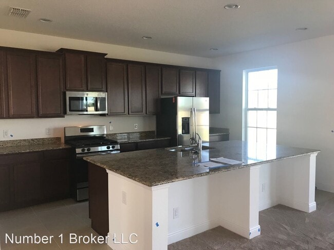 Building Photo - 5 br, 3 bath House - 14431 Black Lake Pres...