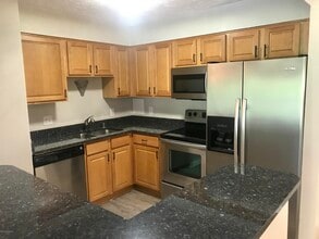 Building Photo - 7904 Grenoble Ln