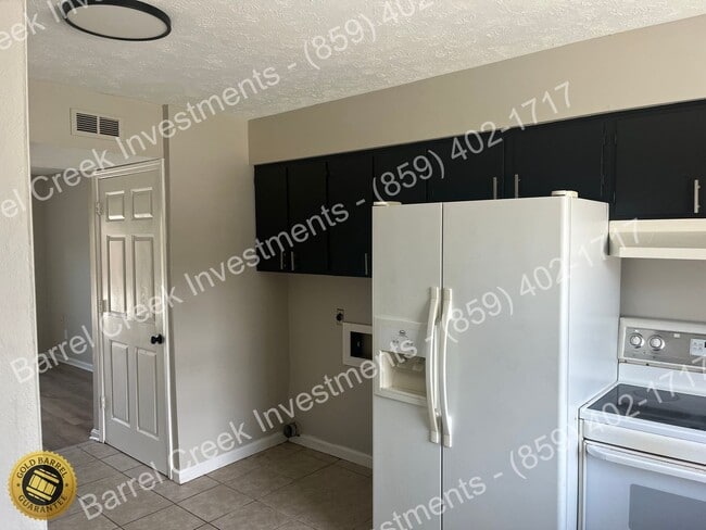 Foto del edificio - 2-Bed 1.5-Bath Townhome