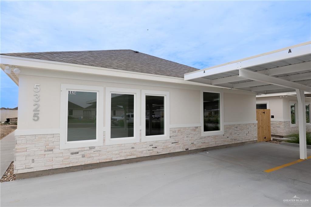 Foto principal - 5325 Vision St