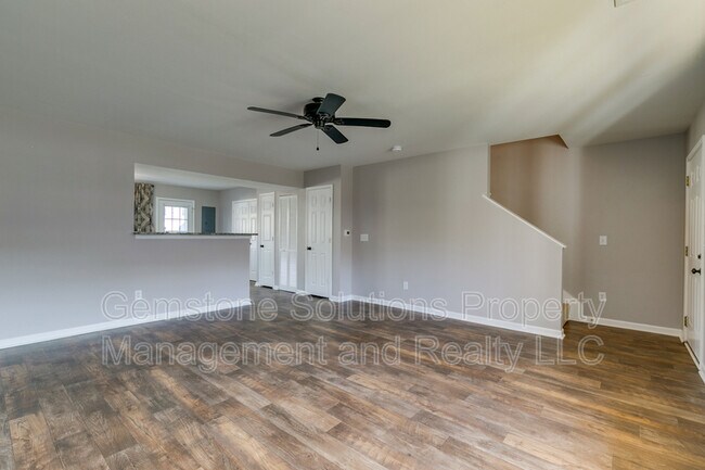 Foto del edificio - 7404 Rice Ct