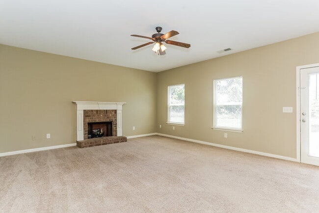 Building Photo - 75 Hamil Ct NW