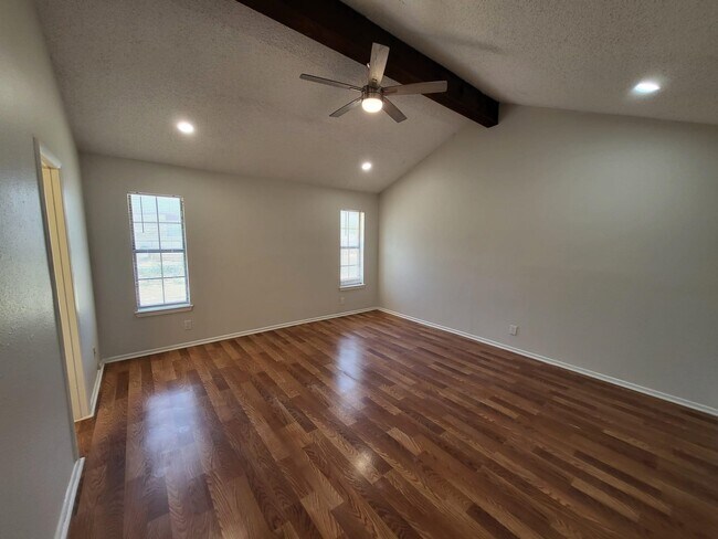 Foto del edificio - 806 Westgate Cir